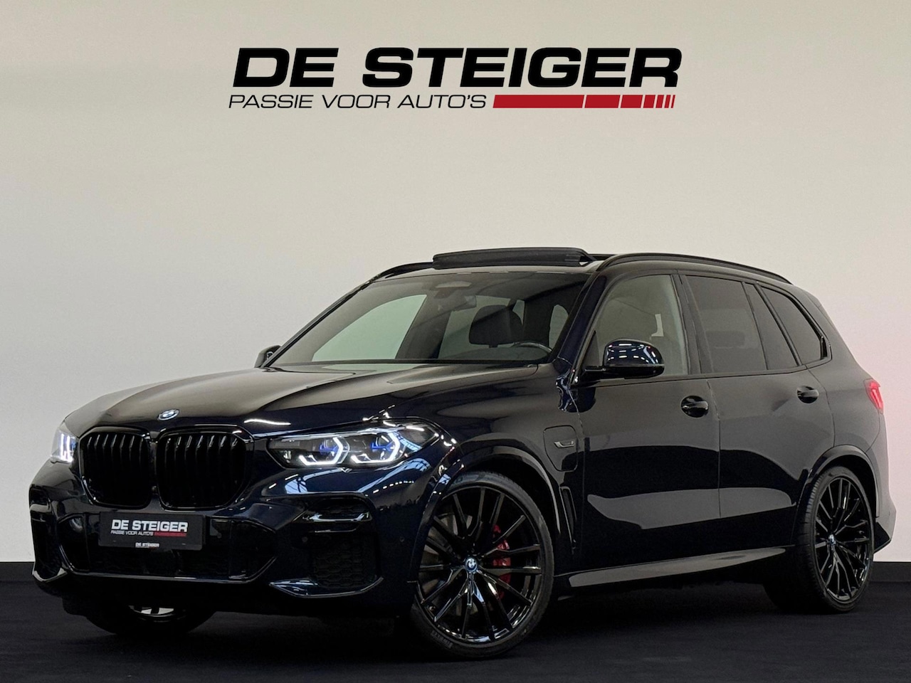 BMW X5 - XDrive45e High Executive M Sport Laser Harman Kardon - AutoWereld.nl