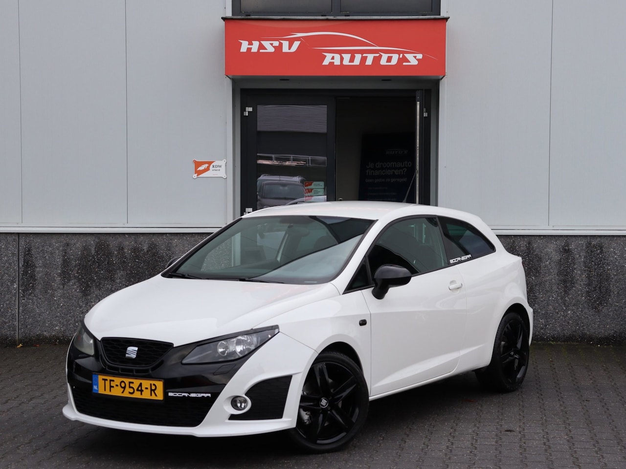 SEAT Ibiza SC - 1.4 TSI Cupra Bocanegra automaat 180 PK - AutoWereld.nl
