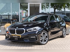 BMW 1-serie - (f40) 118i SportLine | Pano | Camera | LED | Virtual | Stoelverwarming | Carplay | Cruise