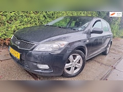 Kia Cee'd - 1.6 CRDi X-ecutive