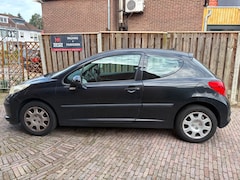 Peugeot 207 - 1.4 XR Lees info
