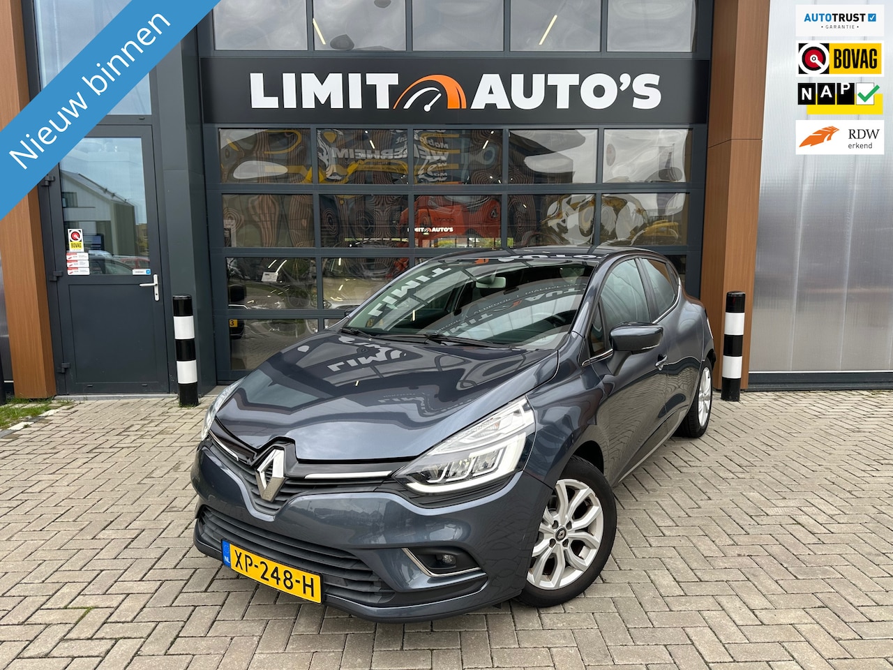 Renault Clio - 0.9 TCe Intens Airco/Cruise/Navi/Keyless/Pdc/Led/Trekhaak/Nap/Apk - AutoWereld.nl