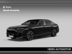 BMW i7 - xDrive60 106 kWh | M-sport Pro. | Driving Assistant Professional | Glazen panoramadak Sky