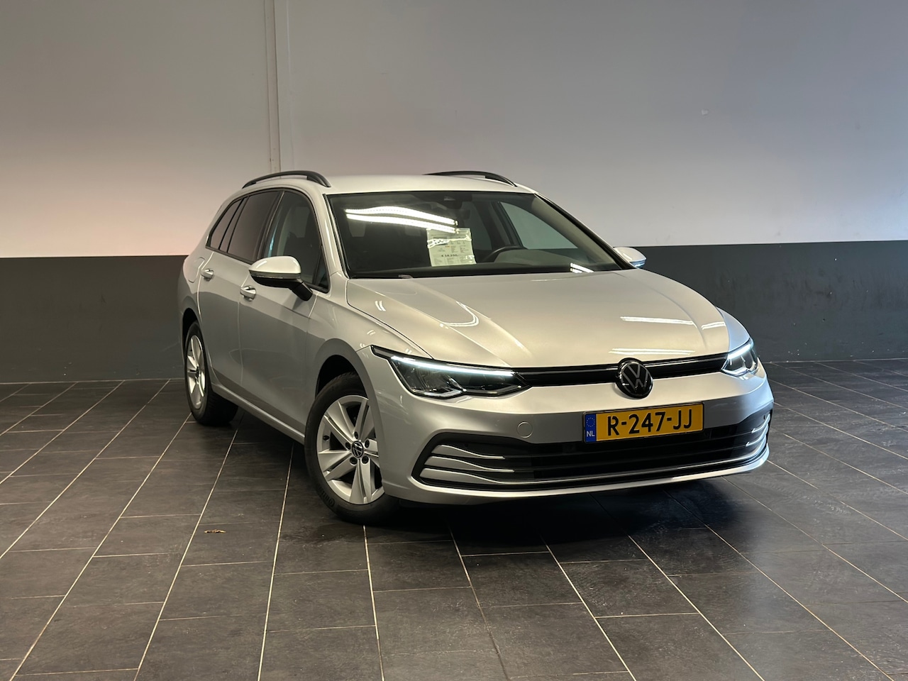 Volkswagen Golf Variant - 1.0 TSI Life 1.0 TSI Life , 1e eig , NAP , absoluut nieuwstaat , bomvol , dealerauto - AutoWereld.nl
