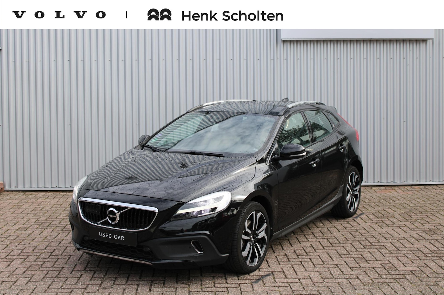 Volvo V40 Cross Country - 1.5 T3 Summum | Luxury Line| Henk Scholten 35 Anniversary| Panorama dak| Adaptieve Cruise - AutoWereld.nl