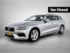 Volvo V60 - 2.0 B3 Momentum Business | AUTOMAAT | Elektrische Achterklep | Cruise Control | Trekhaak