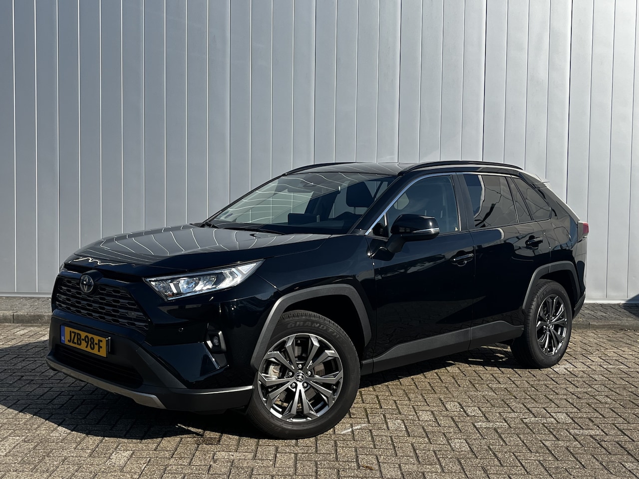 Toyota RAV4 - 2.5 Hybrid Style Stoelverwarming Stuurverwarming Trekhaak PDC voor en achter - AutoWereld.nl