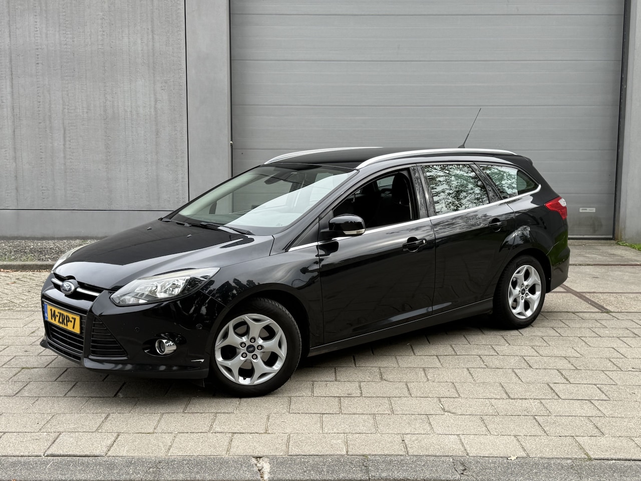 Ford Focus Wagon - 1.6 TDCI ECOnetic Lease Titanium 1.6 TDCI ECOnetic Lease Titanium (INRUILKOOPJE) - AutoWereld.nl