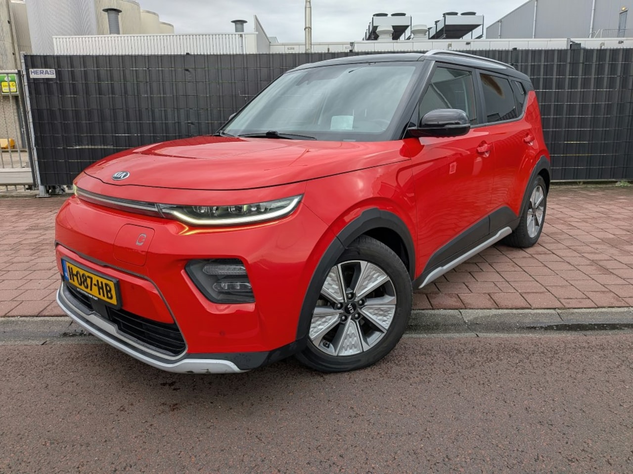 Kia e-Soul - ExecutiveLine 64 kWh Alle opties, trekhaak - AutoWereld.nl