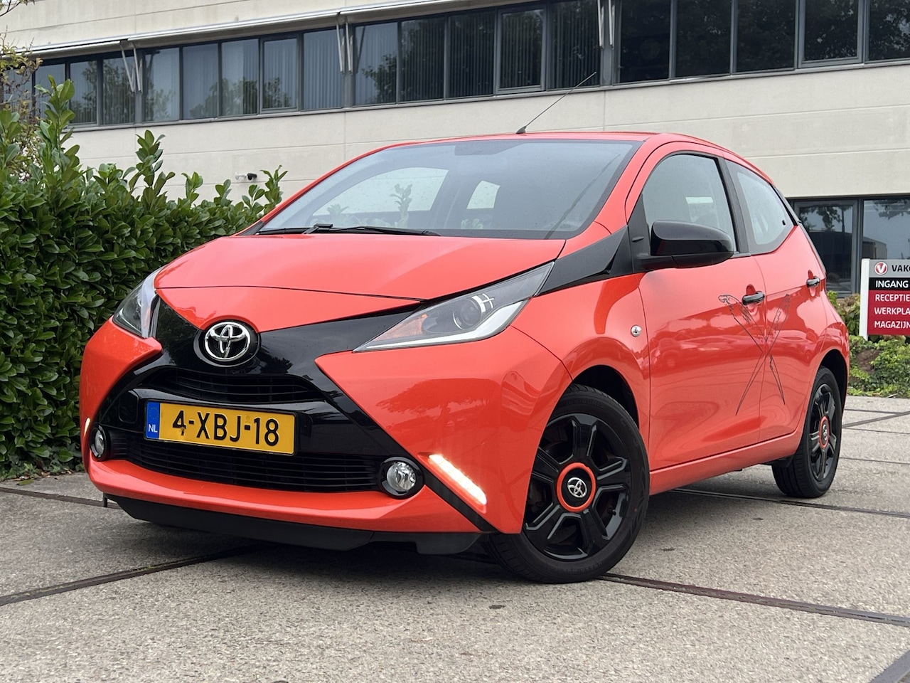 Toyota Aygo - 1.0 VVT-i x-cite |CAMERA|AIRCO|UNIEK!|MULTI_STUURWIEL|APK TOT 03-07-2027| - AutoWereld.nl