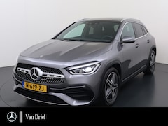 Mercedes-Benz GLA-Klasse - GLA 250 4MATIC AMG Line | Trekhaak Panorama Dodehoek Sfeerverlichting