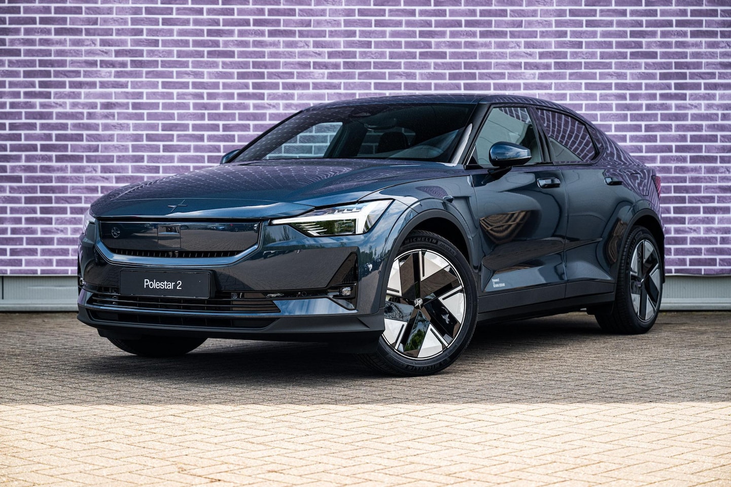 Polestar 2 - Long Range Single Motor Prime 82 kWh | Pixel LED | Pilot Assist | 360 camera met parkeerhu - AutoWereld.nl