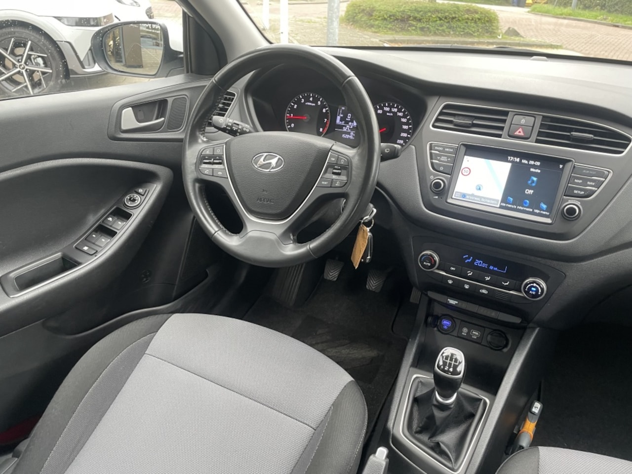 Hyundai i20 - 1.0 T-GDI Comfort + NAVI*RIJKLAARPRIJS*