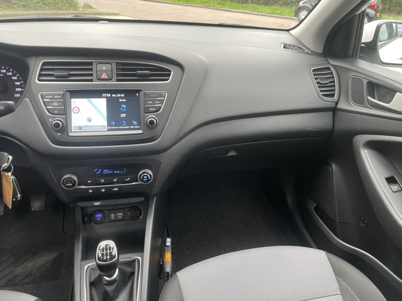 Hyundai i20 - 1.0 T-GDI Comfort + NAVI*RIJKLAARPRIJS*