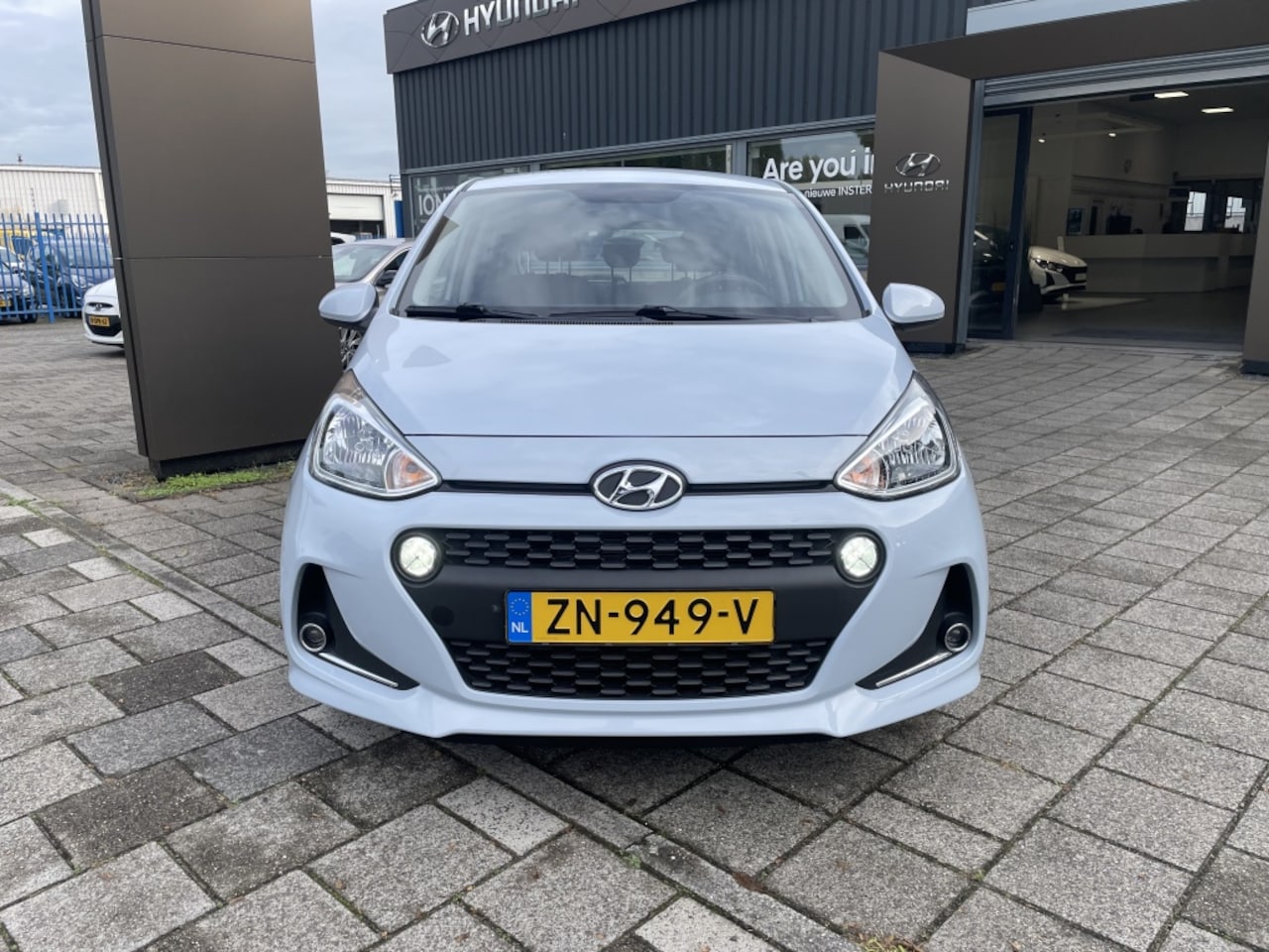 Hyundai i10 - 1.0i Comfort + NAVI AUTOMAAT*RIJKLAARPRIJS*