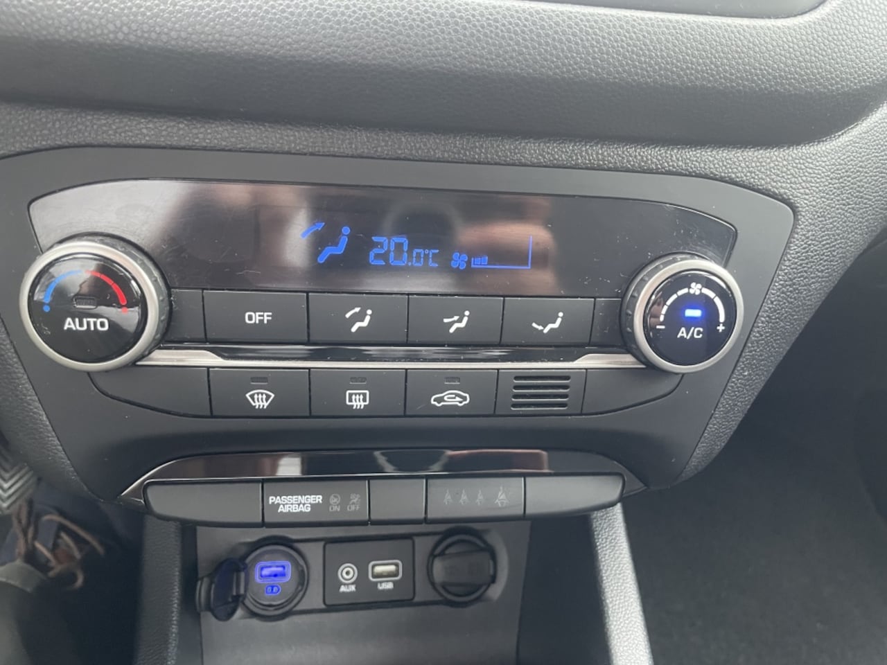Hyundai i20 - 1.0 T-GDI Comfort + NAVI*RIJKLAARPRIJS*