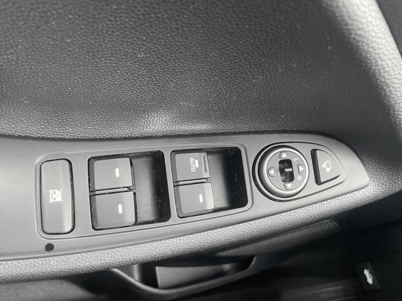 Hyundai i20 - 1.0 T-GDI Comfort + NAVI*RIJKLAARPRIJS*