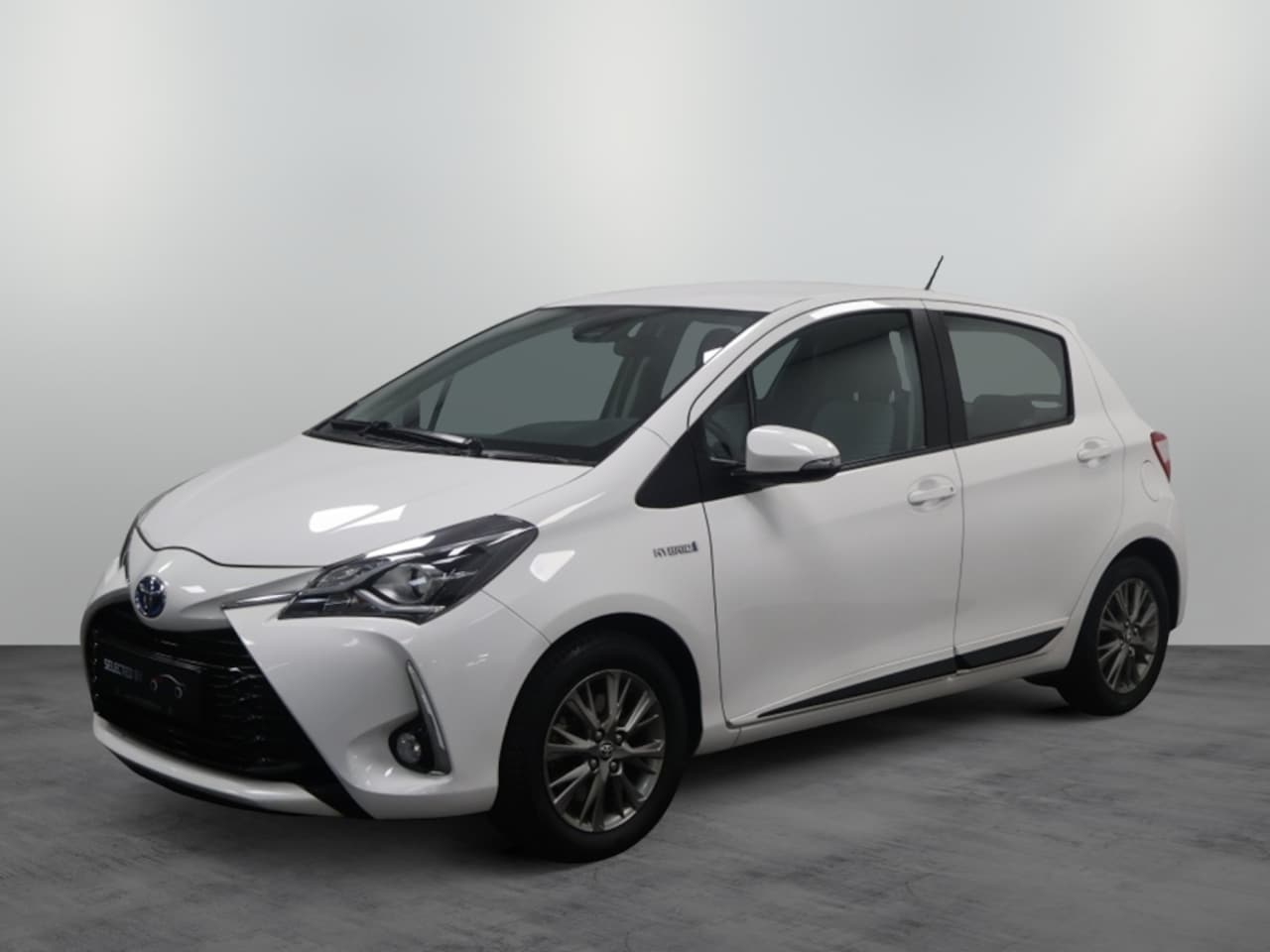 Toyota Yaris - 1.5 Hybride Dynamic - AutoWereld.nl