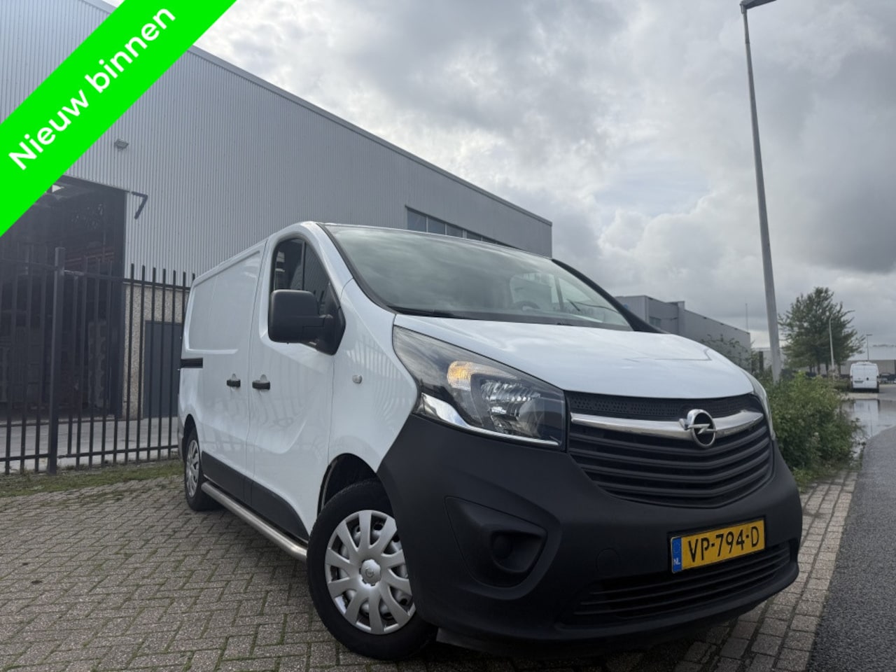 Opel Vivaro - 1.6 CDTI Navi Clima 6 Bak 3 Zits - AutoWereld.nl