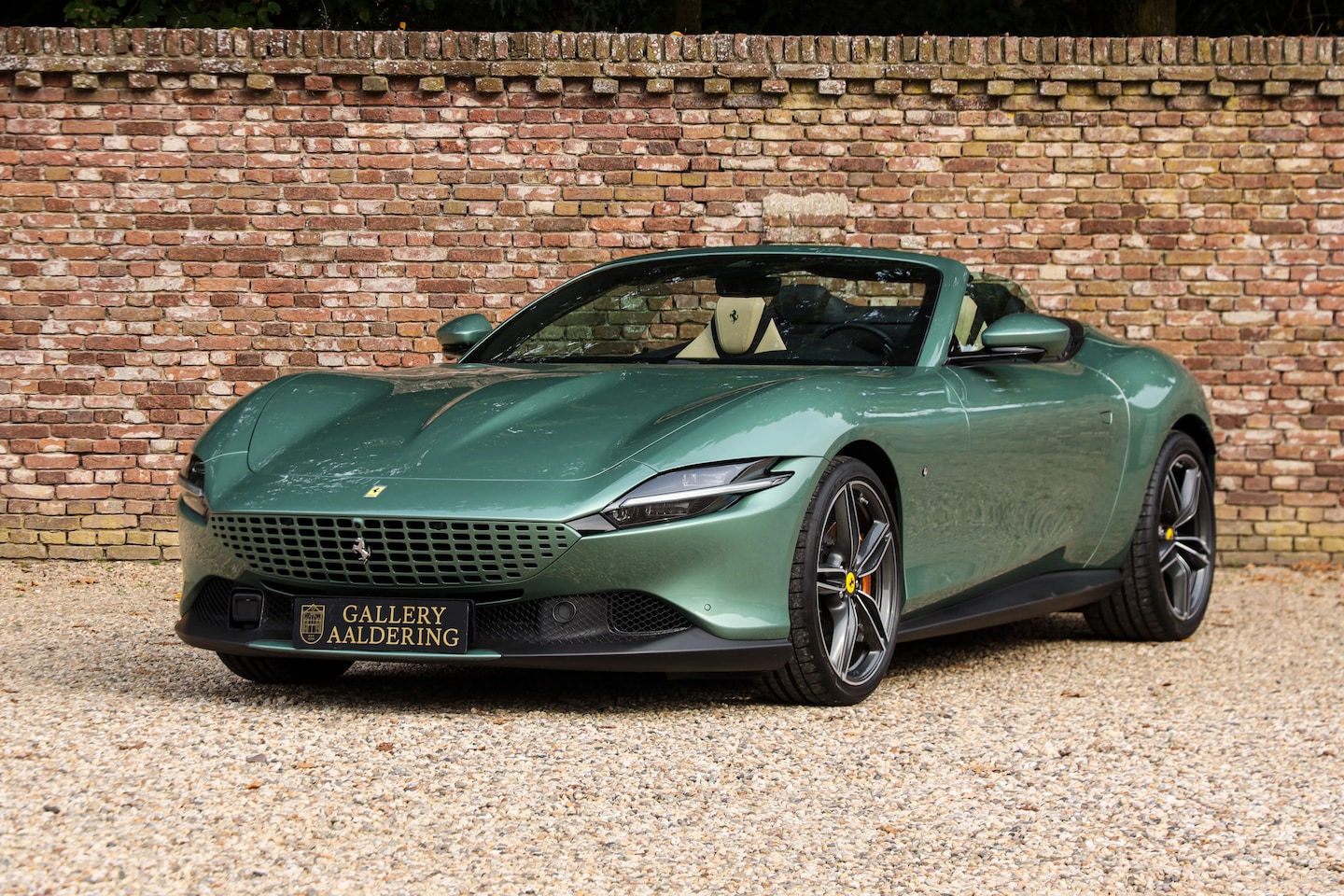 Ferrari Roma Spider - "Verde Dora" "Verde Dora" - Historically speaking it's an important color (Enzo's 400 Supe - AutoWereld.nl