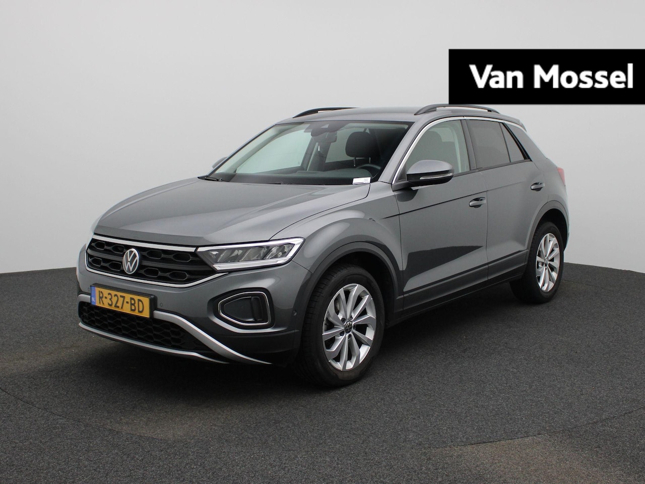 Volkswagen T-Roc - 1.0 TSI Life Business 110 PK | Navigatie | Camera | Parkeersensoren | Stoelverwarming | Ad - AutoWereld.nl