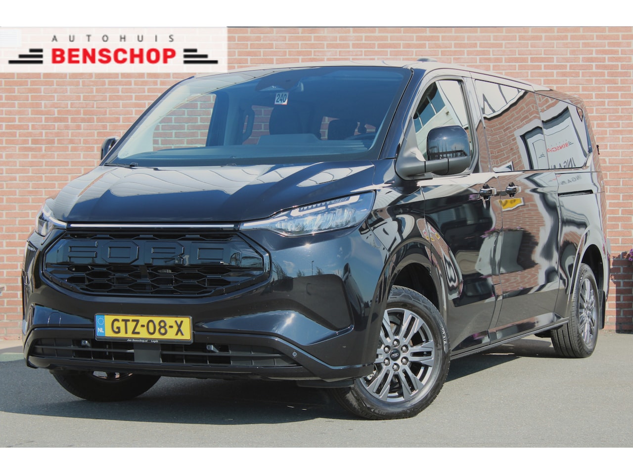 Ford Transit Custom - 340 L2H1 Limited 65 kWh |8-PERSOONS|ACC|2X.SCHUIFDEUR| - AutoWereld.nl