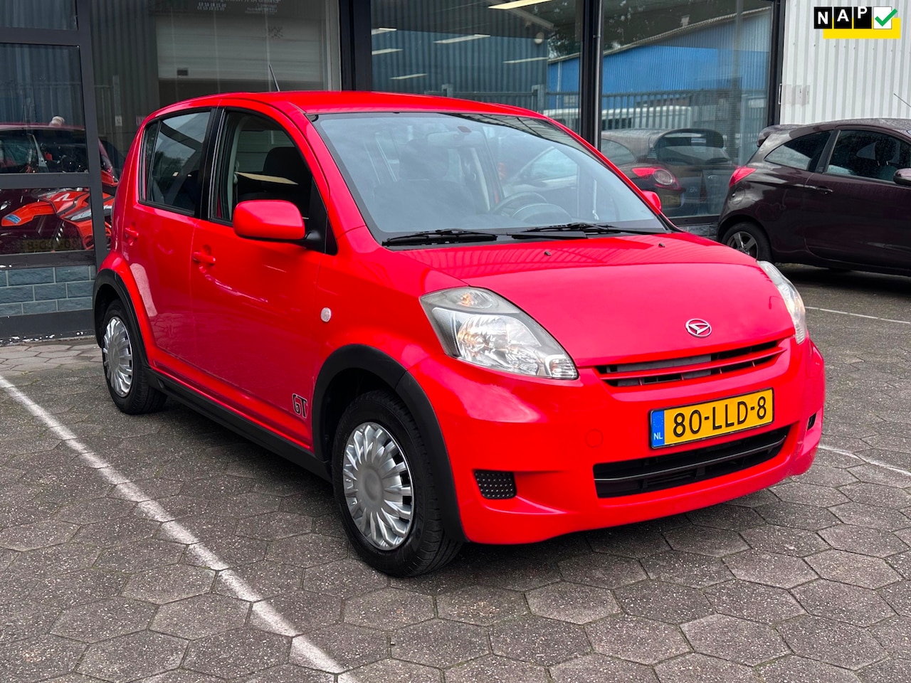 Daihatsu Sirion 2 - 1.0-12V Trend GT-Line//Elektrische ramen /85956 km NAP/ - AutoWereld.nl