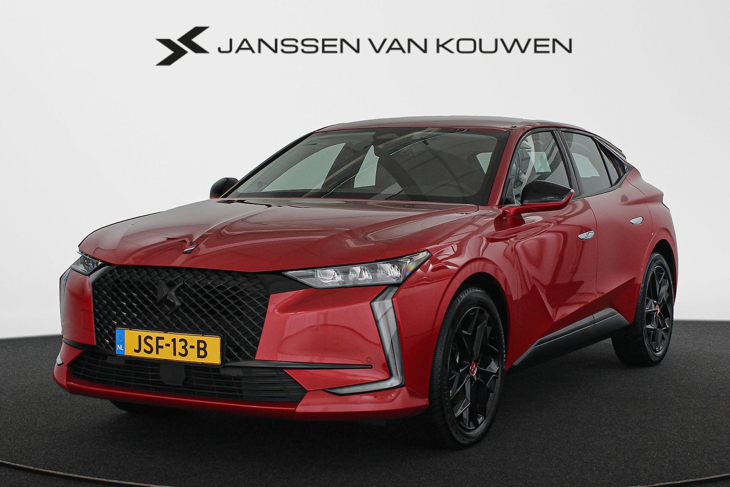 DS 4 - 1.2 PureTech Performance Line Automaat Stoel-Stuurverwarming Apple CarPlay All Season Band - AutoWereld.nl