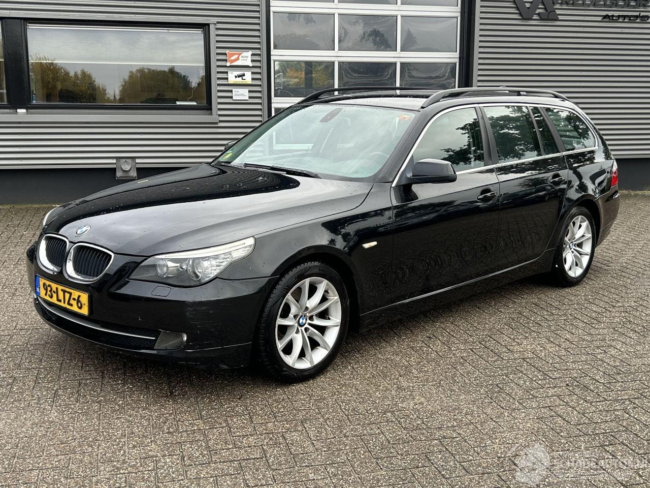 BMW 5-serie Touring - 520i Automaat - AutoWereld.nl