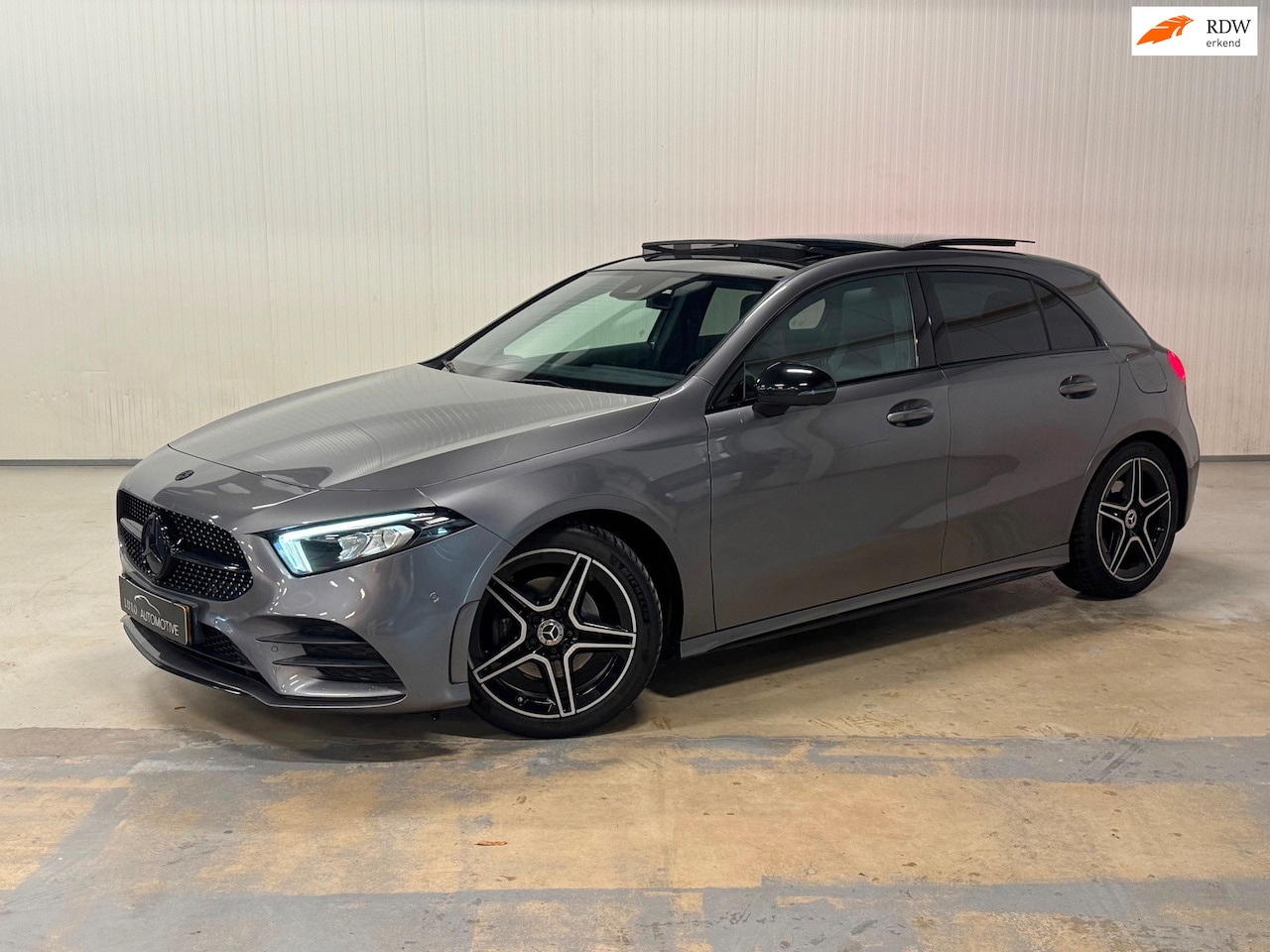 Mercedes-Benz A-klasse - 200 Business Solution AMG | PANO | NIGHT | LED | CRUISE CONTROL - AutoWereld.nl