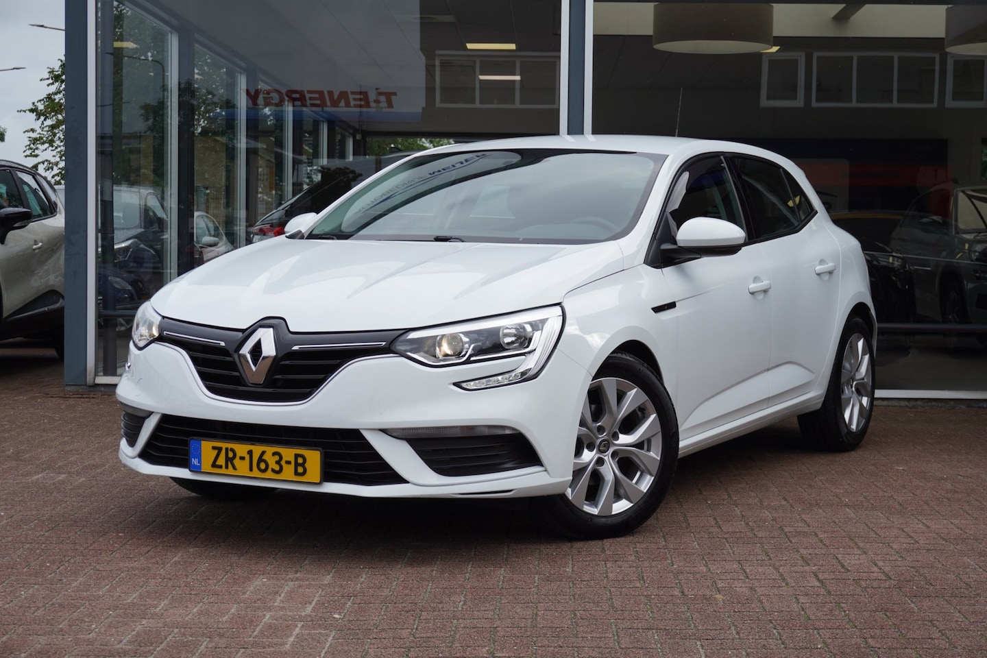Renault Mégane - 1.3 TCe Limited 5deurs | Airco | Elek. Pakket | 93.000KM | LM velgen | Inruil mogelijk - AutoWereld.nl