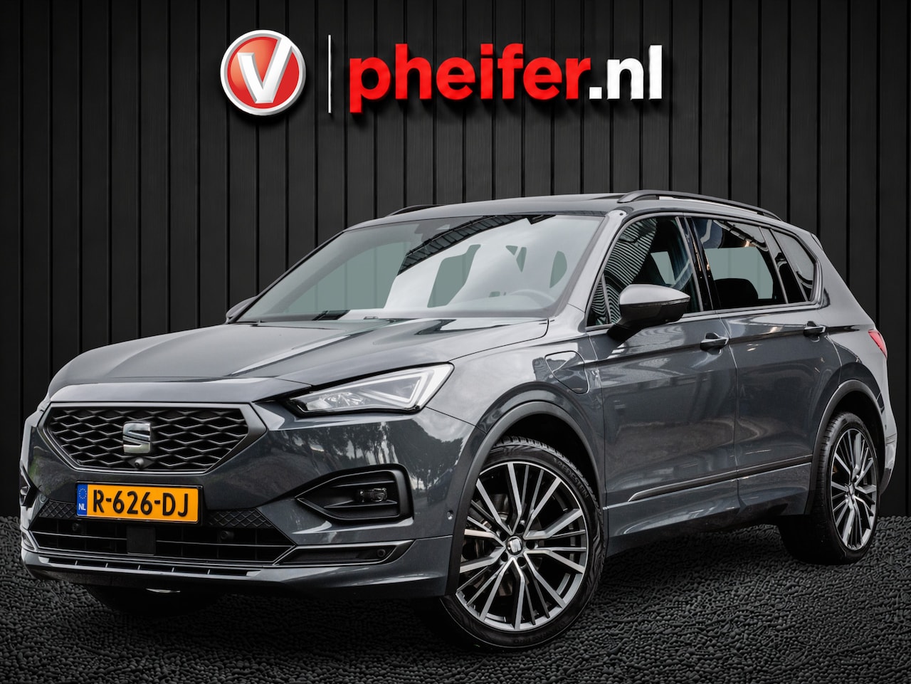 SEAT Tarraco - 1.4 TSI e-Hybrid PHEV FR Trekhaak/ Panoramadak/ Blindspot/ Adapt. cruise/ 20" Lmv/ 360 Cam - AutoWereld.nl