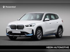 BMW iX1 - xDrive30 67 kWh X-Line | Camera | Stuurwiel verwarmd | Comfort Access | Stoelverwarming |