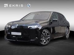 BMW iX - xDrive45 | M Sport Pro | Trekhaak | Head up | Driving Assistant Prof. | Parking Assistant