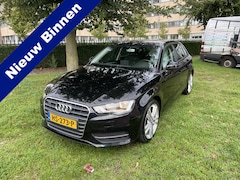 Audi A3 Sportback - 1.2 TFSI Attraction Pro Line Mooie auto alle onderhoud aanwezig nap nl auto zie foto’s