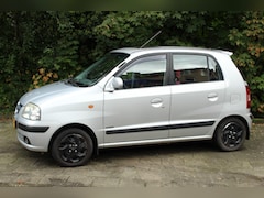 Hyundai Atos - 1.1i Dynamic Cool First Edition airco distributie riem is vervangen