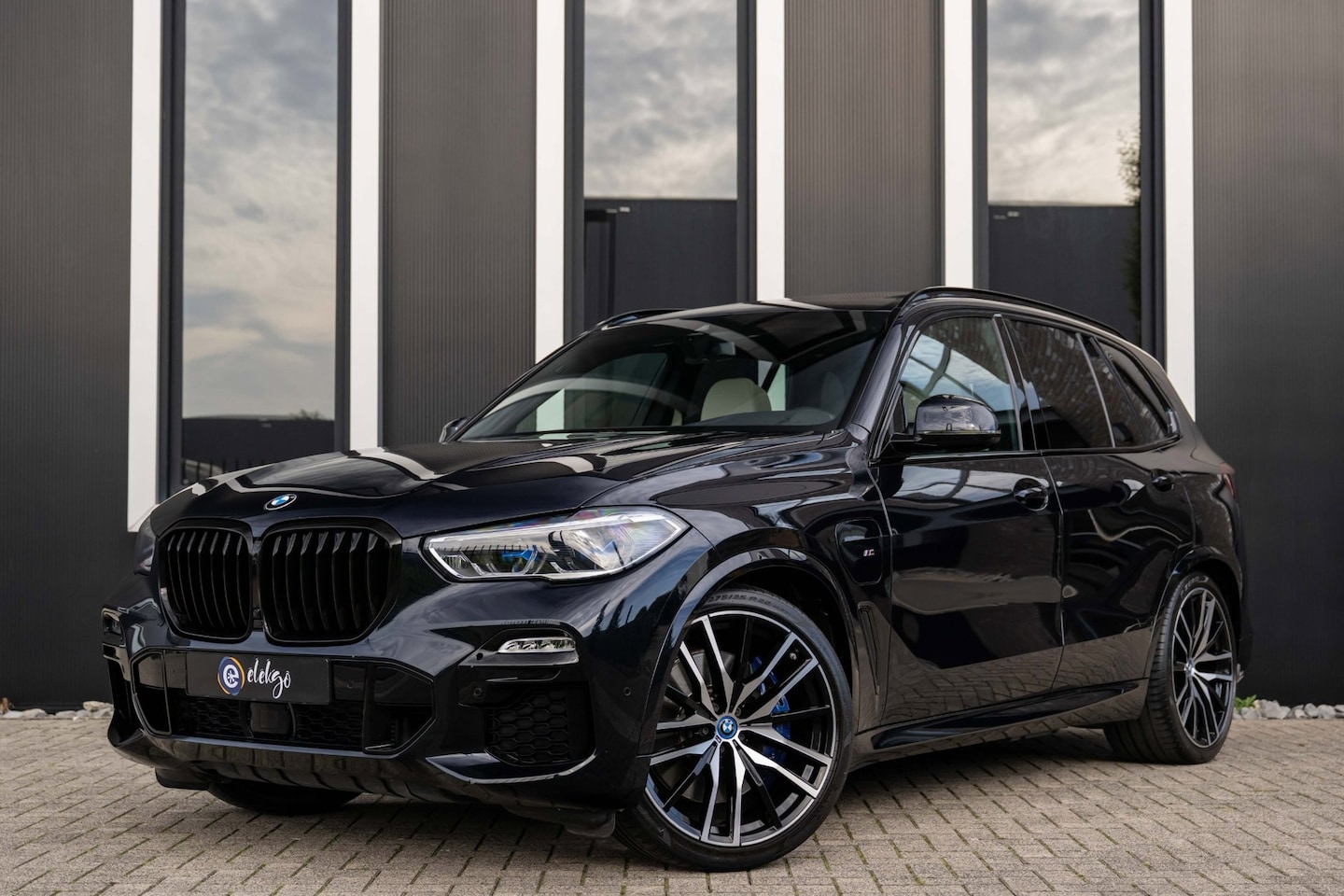 BMW X5 - XDrive 45e High Executive M-Sport Pano|Laser|Trekhaak|HuD| - AutoWereld.nl