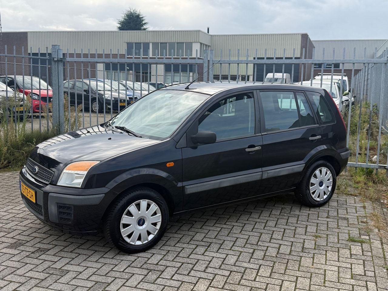 Ford Fusion - 1.4-16V Champion 5 deurs HOGE INSTAP! NL AUTO NAP! NIEUWE APK EN KLEINE BEURT! Airco l Tre - AutoWereld.nl