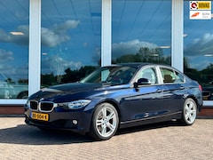 BMW 3-serie - 328i High Executive - Leder - Navi - 18 inch - PDC