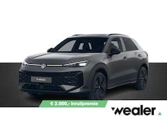 Volkswagen T-Roc - R-Line Edition 1.5 Hybrid 125 kW / 170 PK automaat | Black Style pakket | Panoramadak | Tr