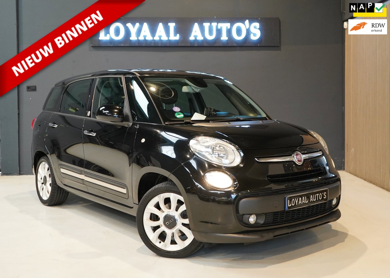 Fiat 500 L Living - 0.9 TwinAir Lounge 7p. | ACHTERUITRIJC. | CRUISE | PDC | NAVI | NAP | AIRCO | APK - AutoWereld.nl