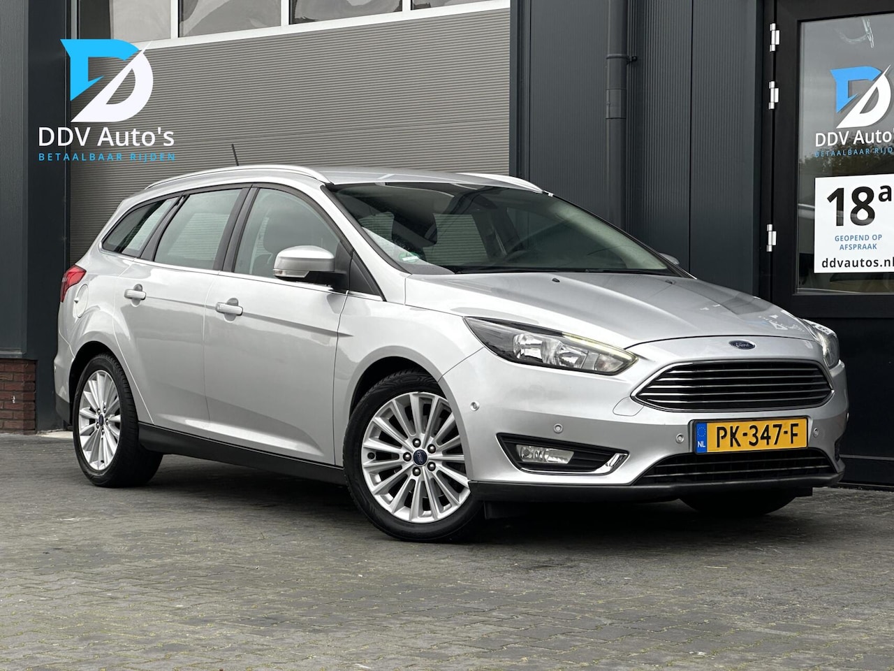 Ford Focus Wagon - 1.5/150pk Titanium|NAP|Trekh|PDC|Cruise|Climate|LED|Apple Carplay|Navi|Isofix|17" LMV - AutoWereld.nl