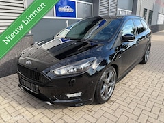 Ford Focus Wagon - 1.5 ST-Line