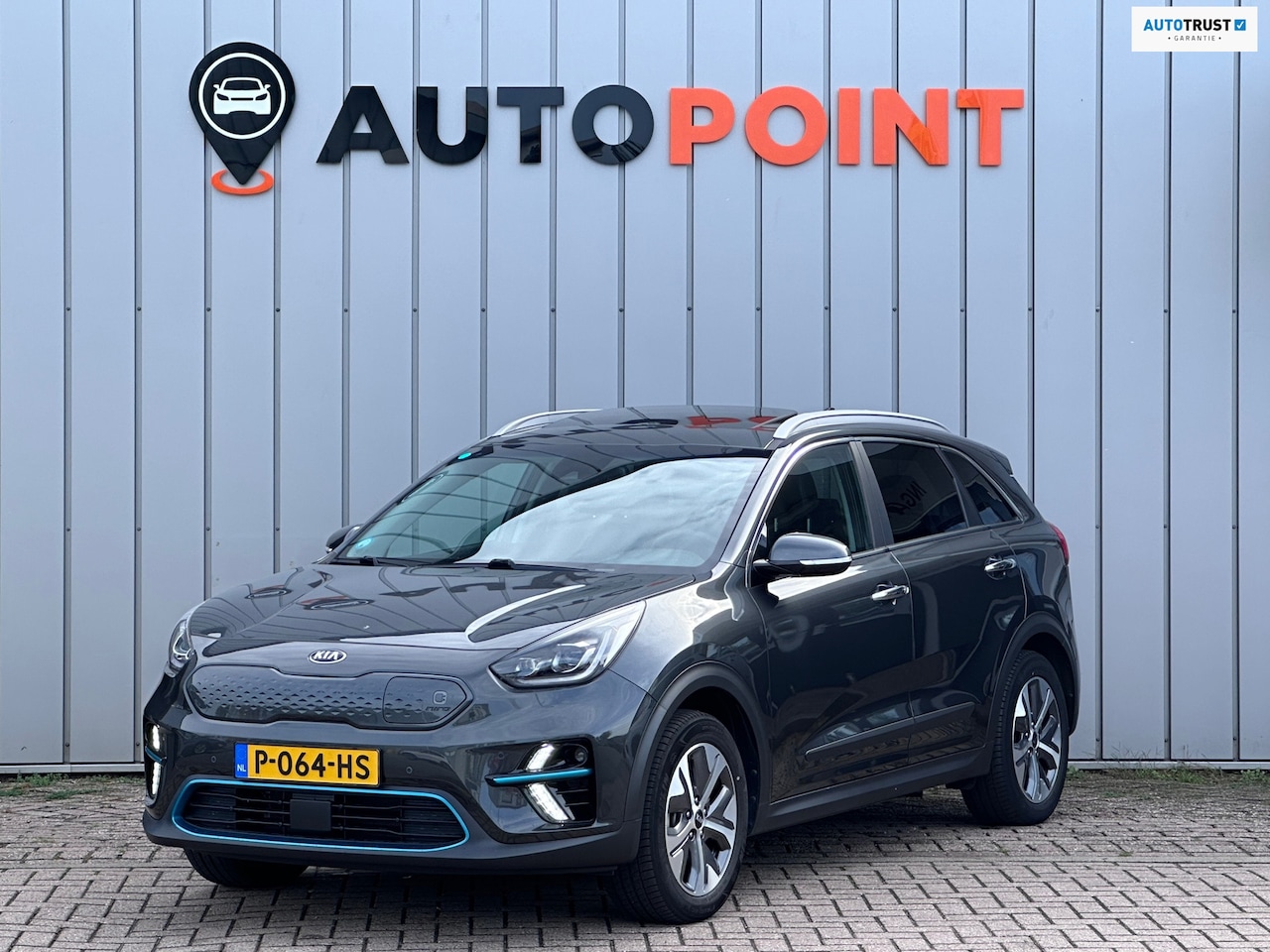 Kia e-Niro - ExecutiveLine 64 kWh Soh 100% FASE 3 OPEN DAK LEER /JBL/ CAMERA - AutoWereld.nl