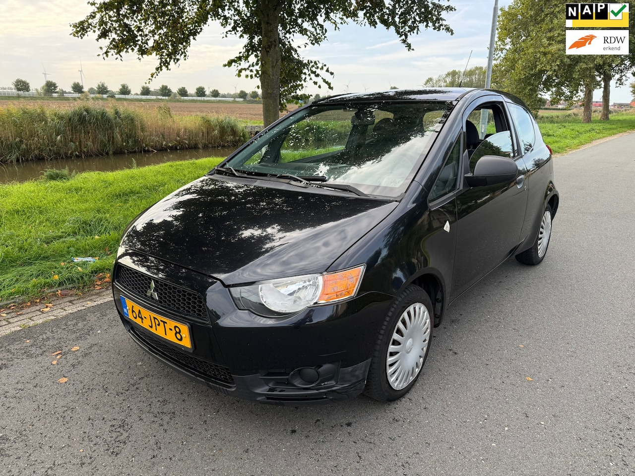 Mitsubishi Colt - 1.3 Inform AIRCO/ELEK. RAMEN/APK 09-2027 - AutoWereld.nl