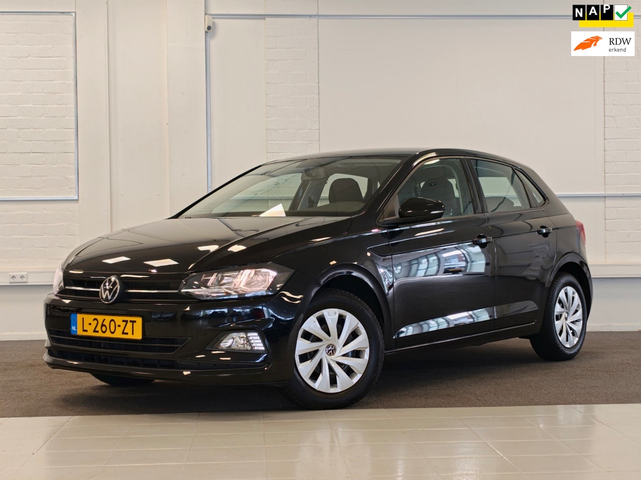 Volkswagen Polo - 1.0 TSI Comfortline Executive-pakket Carplay Cruise Adaptief Allseason - AutoWereld.nl