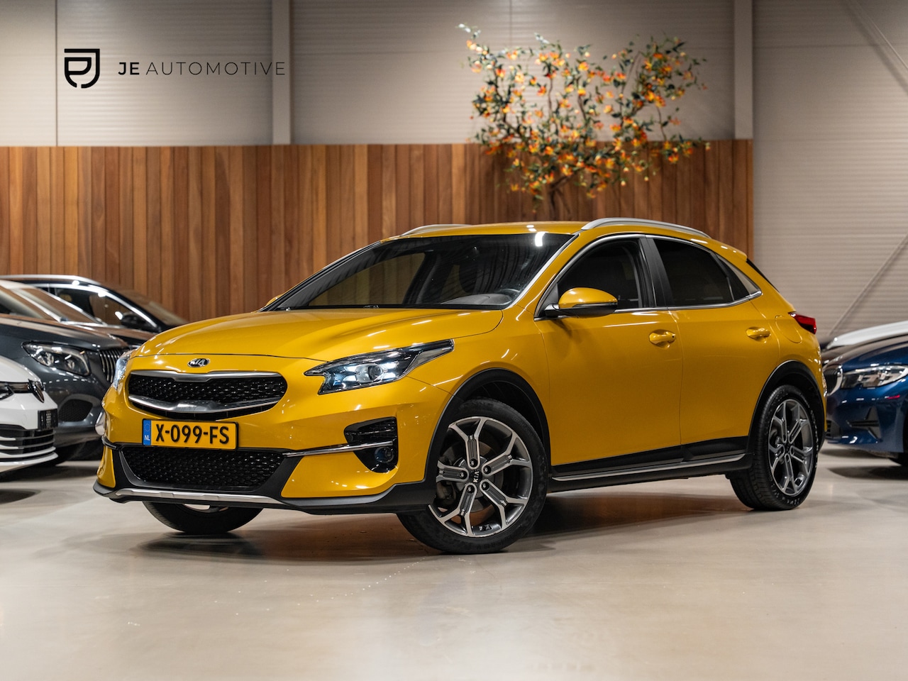 Kia XCeed - 1.0 T-GDi DynamicPlusLine 1.0 T-GDi DynamicPlusLine, Navi, Apple Carplay, Cruise, Bluetooth/Tel, PDC, Private Glas, - AutoWereld.nl
