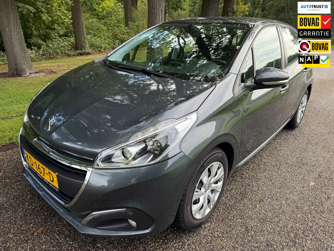 Peugeot 208 - 1.2 PureTech Blue Lion | 2016 | 161.000 km | Airco | Cruise Control | Nieuwe APK - AutoWereld.nl