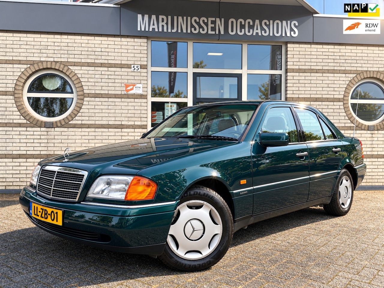 Mercedes-Benz C-klasse - 200 Sport |Orgineel NL|Nieuwstaat!| - AutoWereld.nl