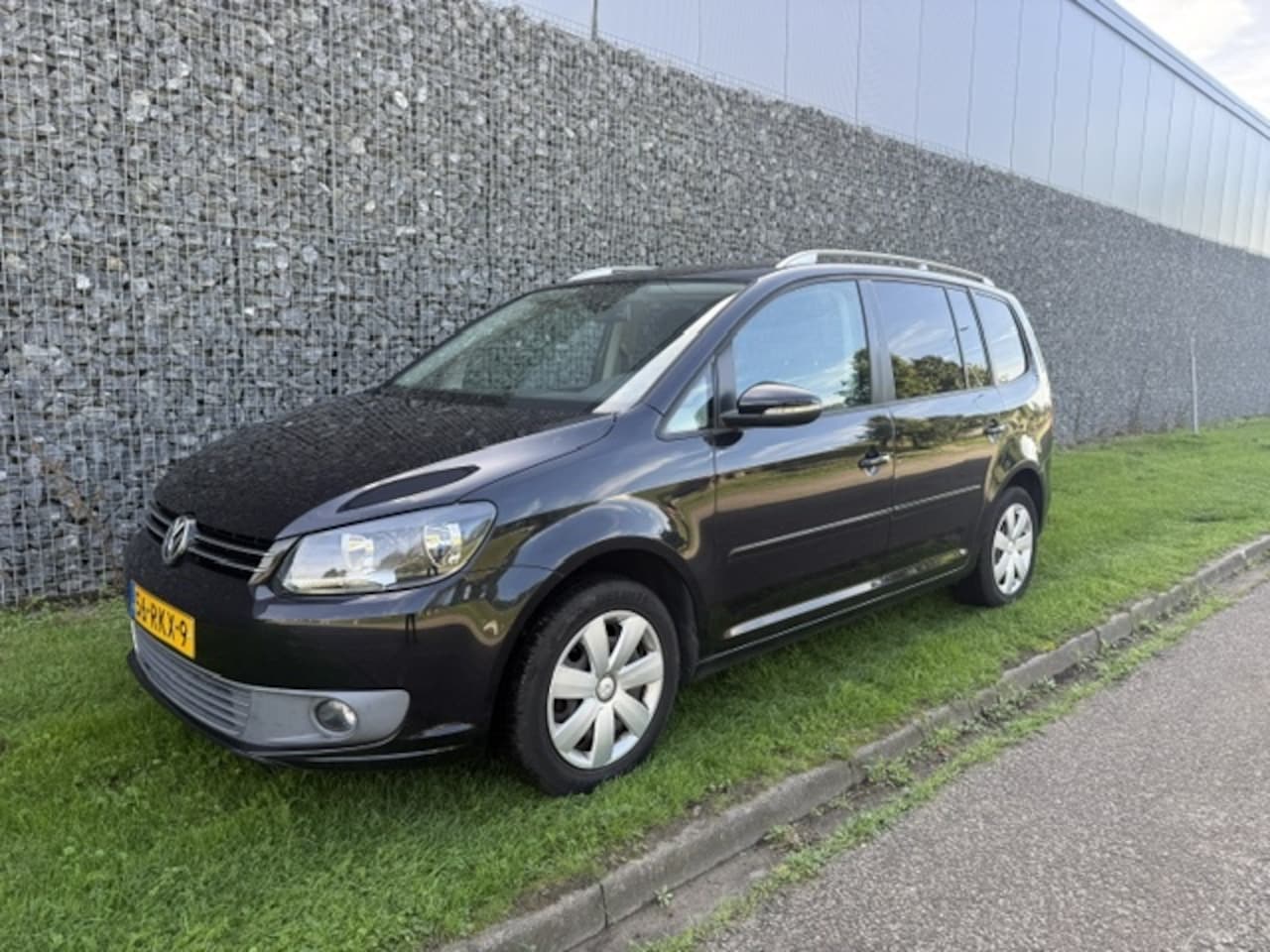 Volkswagen Touran - Volkswagen Touran 1.4 TSI 7 Persoons | Automaat - AutoWereld.nl